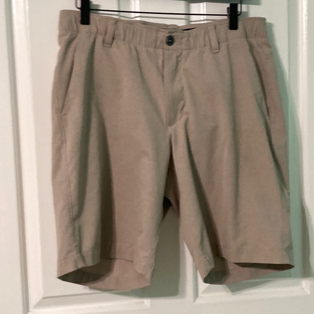 Under Armour Khaki Shorts - Size 34